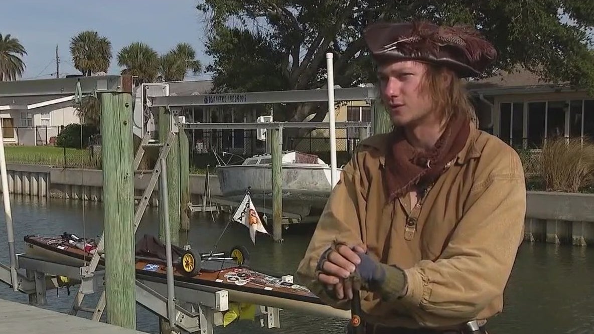 Michigan man canoes 6,000-mile 'Great Loop'
